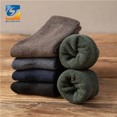 Chaussettes d'hiver épaisses et chaudes de couleur unie pour hommes